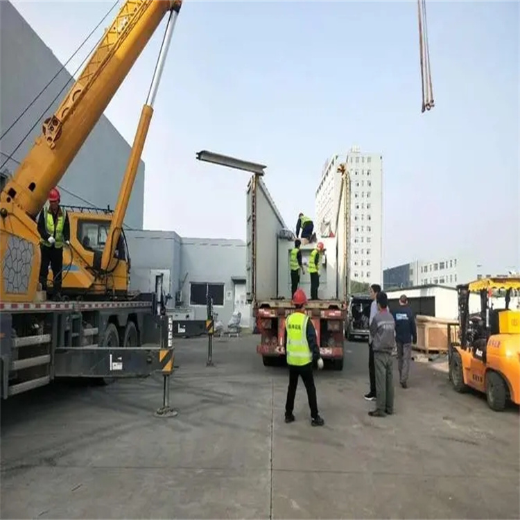 新津如何找到附近的吊车救援服务