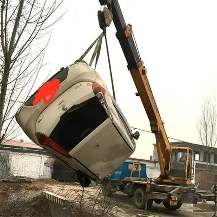 新津随时待命，吊车24小时道路救援服务全解析