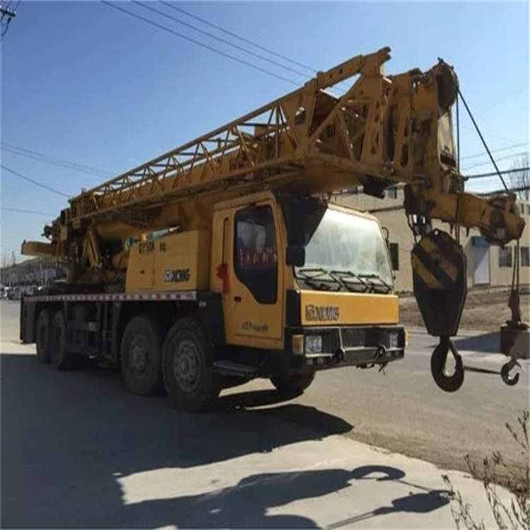 新津哪里有专业吊车出租